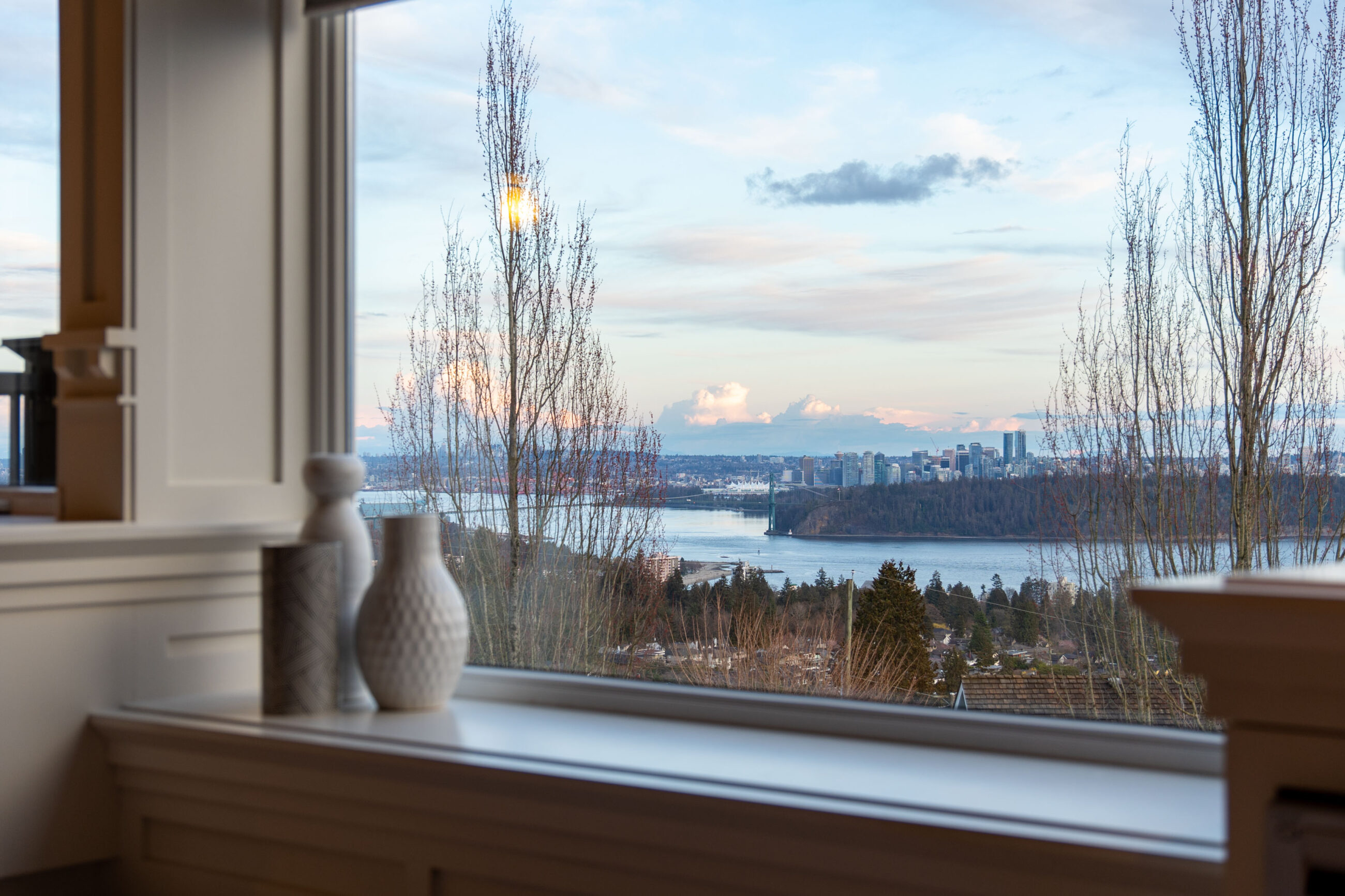 CUSTOM GORGEOUS HOME WITH PANORAMIC VIEW -- 2291 Orchard Ln, West Vancouver